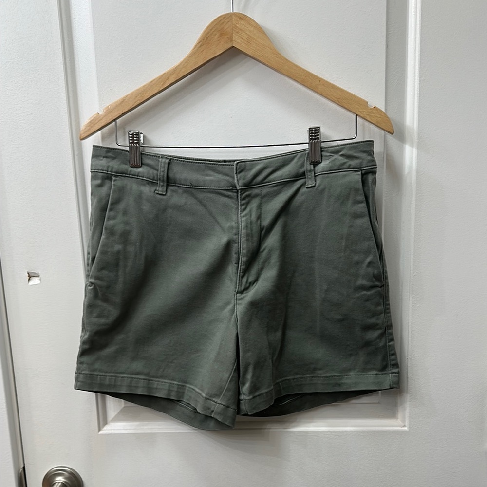 Banana Republic Green Bermuda Shorts Tailored Cotton Blend